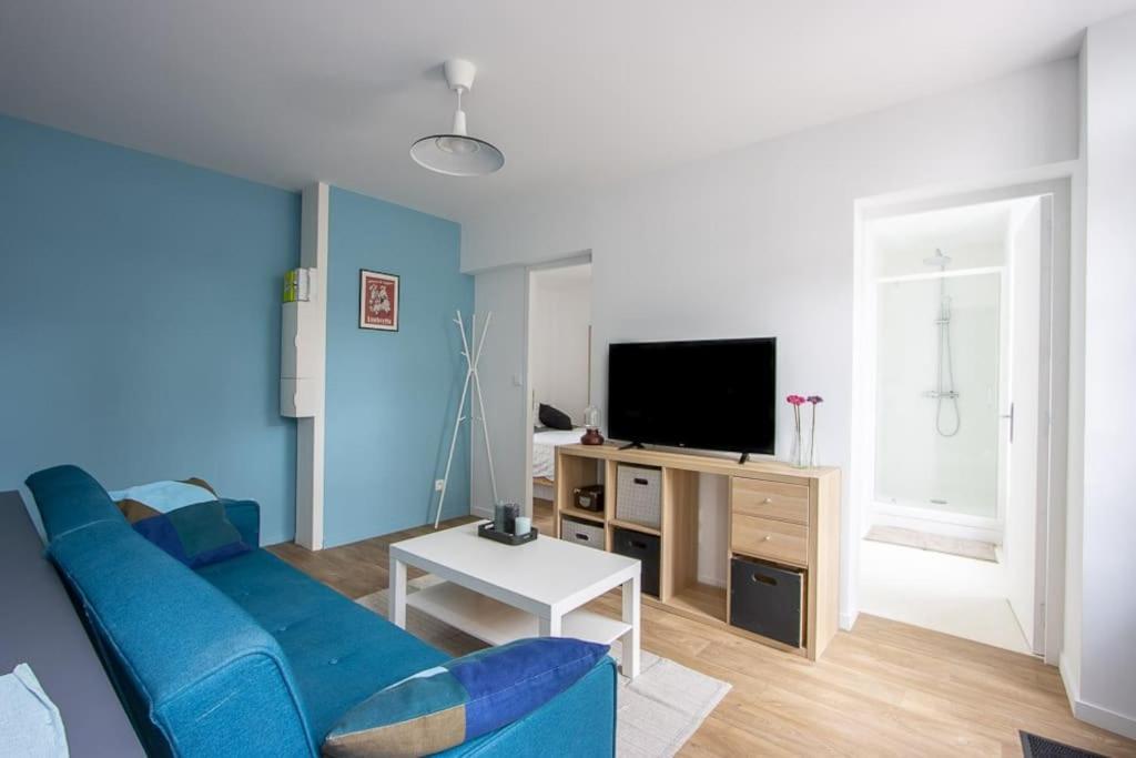 Appartement Avec Terrasse Et Parking, A Meaux Exterior foto